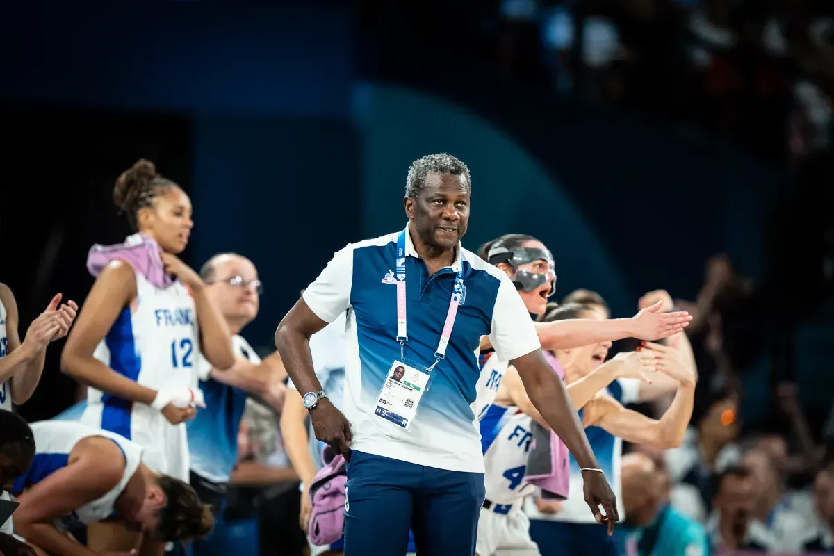 Jean-Aimé Toupane est toujours dans l'incertitude quant à la participation à l'Euro des joueuses WNBA