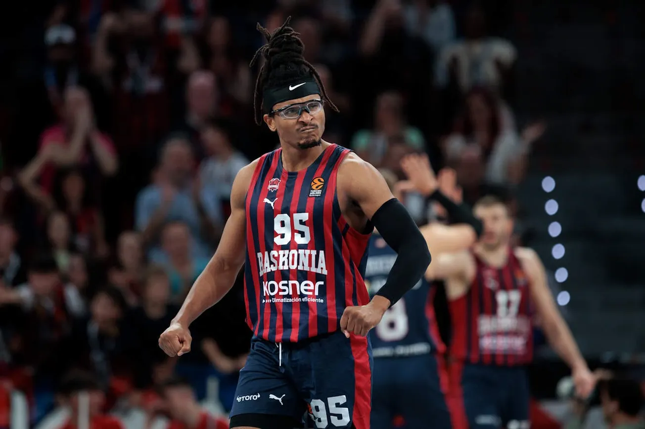 Chima Moneke s'engage avec l’Etoile Rouge de Belgrade