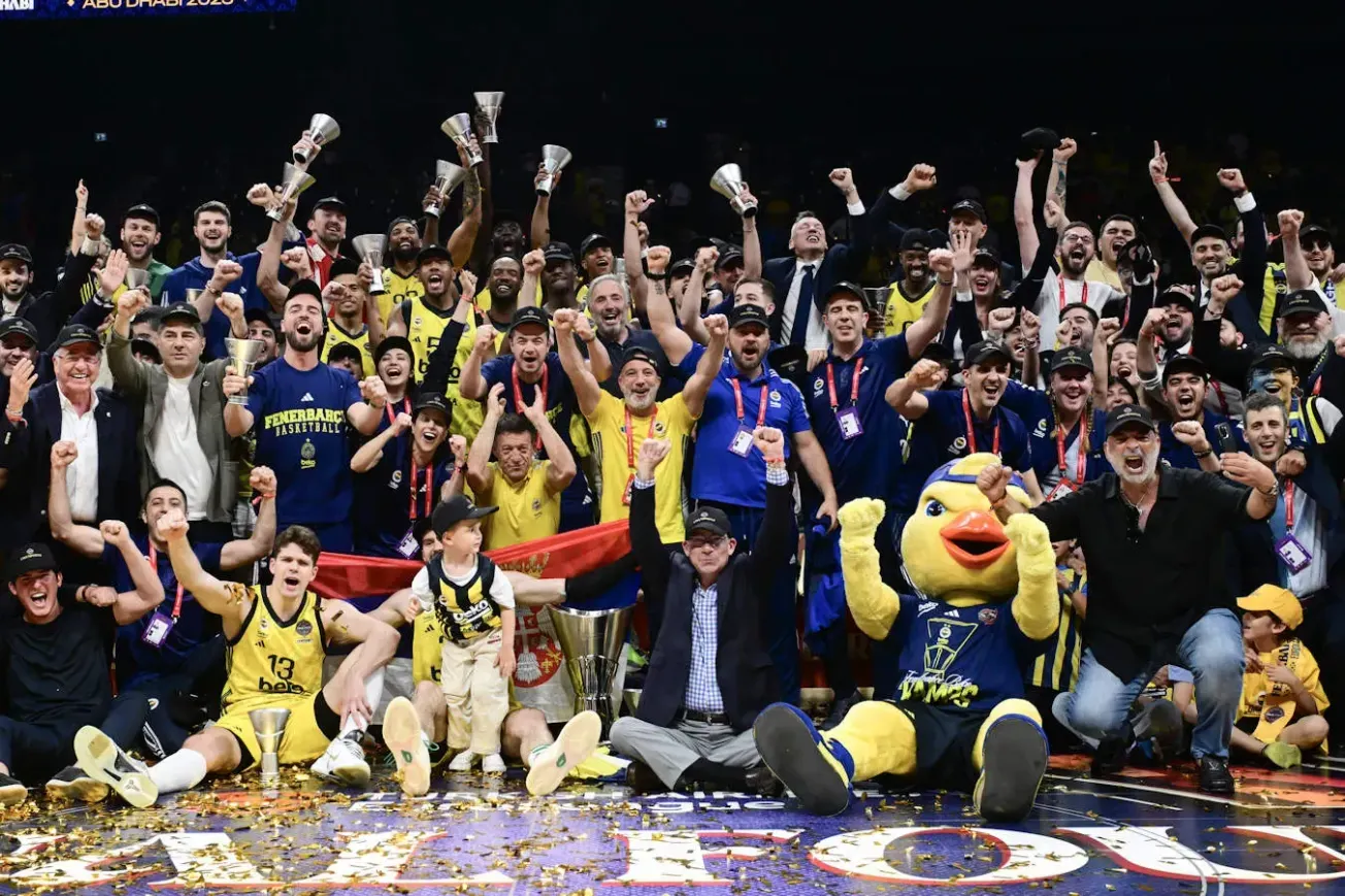 Turquie : Fenerbahçe complète son triplé avec le titre national