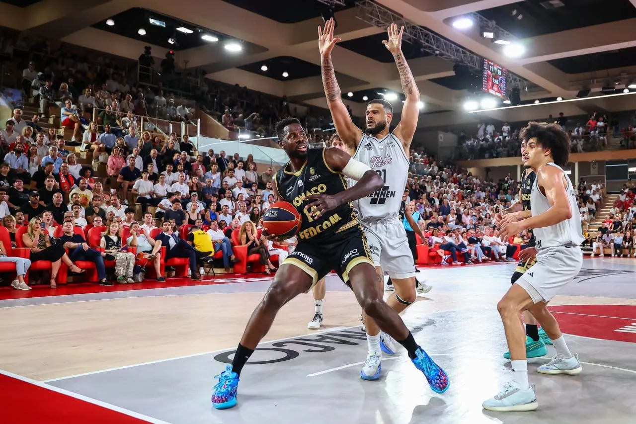 Champion de France avec Paris, Mathis Dossou-Yovo file à Nanterre