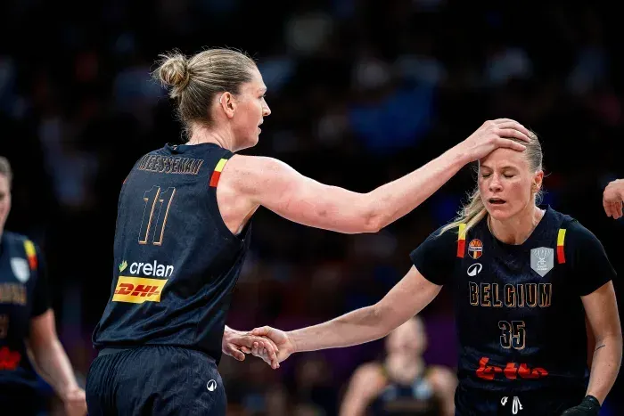 La mésaventure de Julie Vanloo, privée de fête des championnes d’Europe et coupée en WNBA