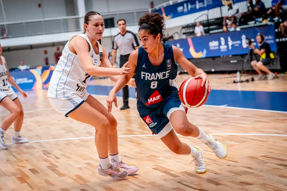 2 Français et 2 Françaises au Basketball Without Borders Europe Camp 2025