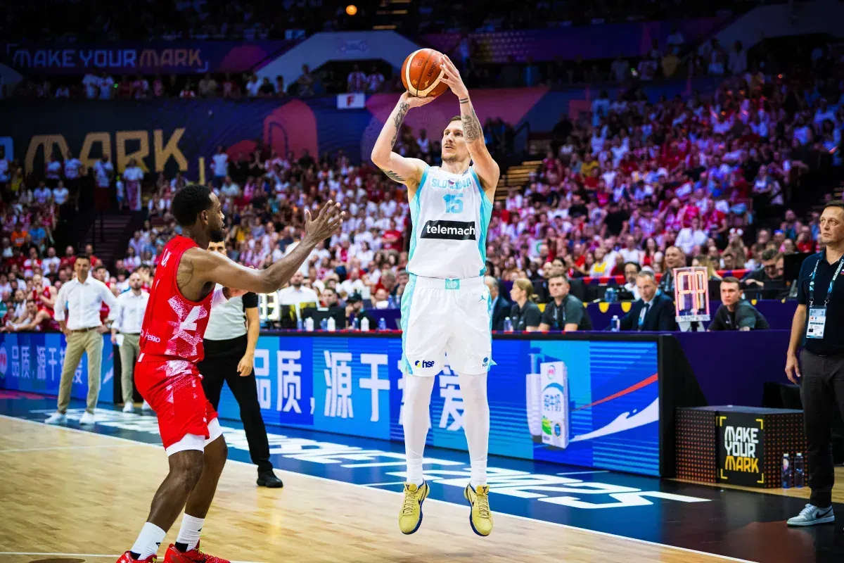 Gregor Hrovat après la défaite de la Slovénie face à la Pologne : "Le problème, c'est la défense"