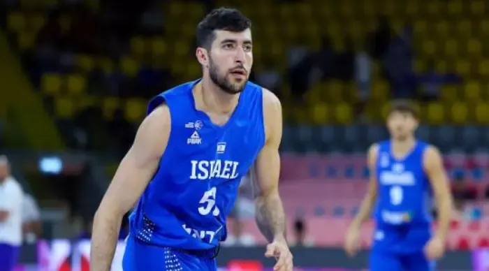 Israël domine la Grèce, Giannis Antetokounmpo a des problèmes d'assurance