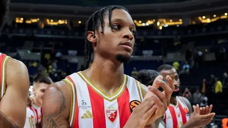 Tyson Carter (Étoile Rouge) est sorti de l'hôpital