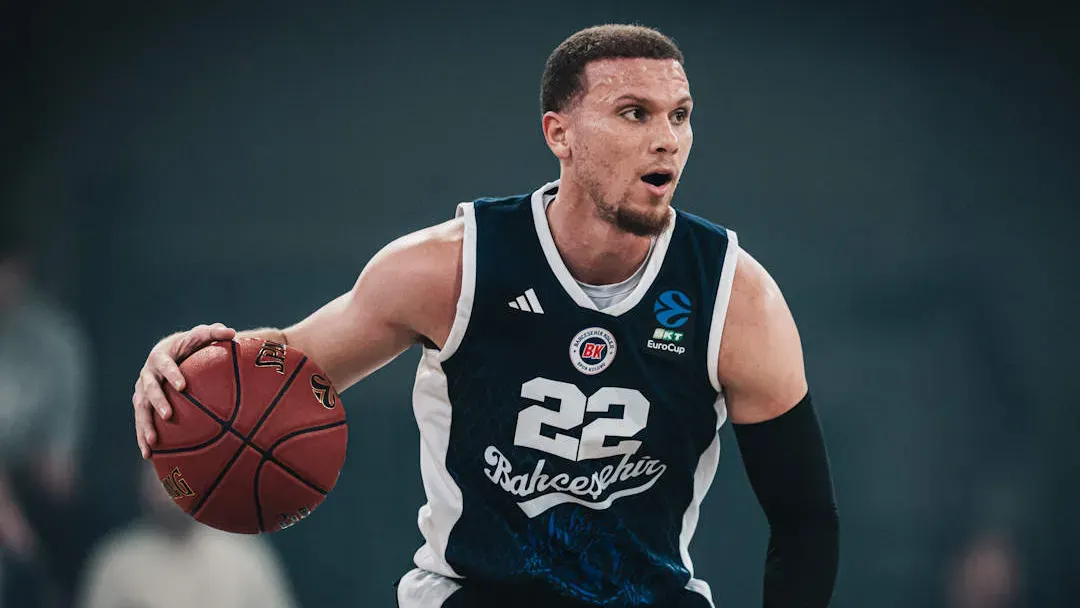 Malachi Flynn bientôt naturalisé pour jouer avec la Turquie ?