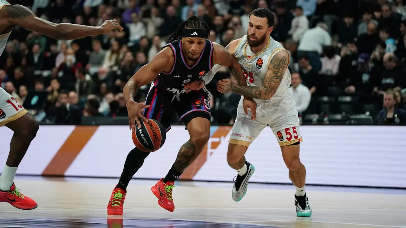 Sur Twitter, Paris chambre l'AS Monaco