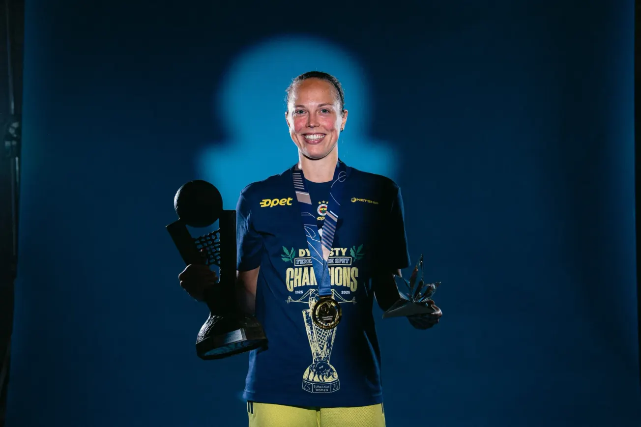 Julie Allemand et son salaire en WNBA : "je touche plus d'argent au Fenerbahçe"
