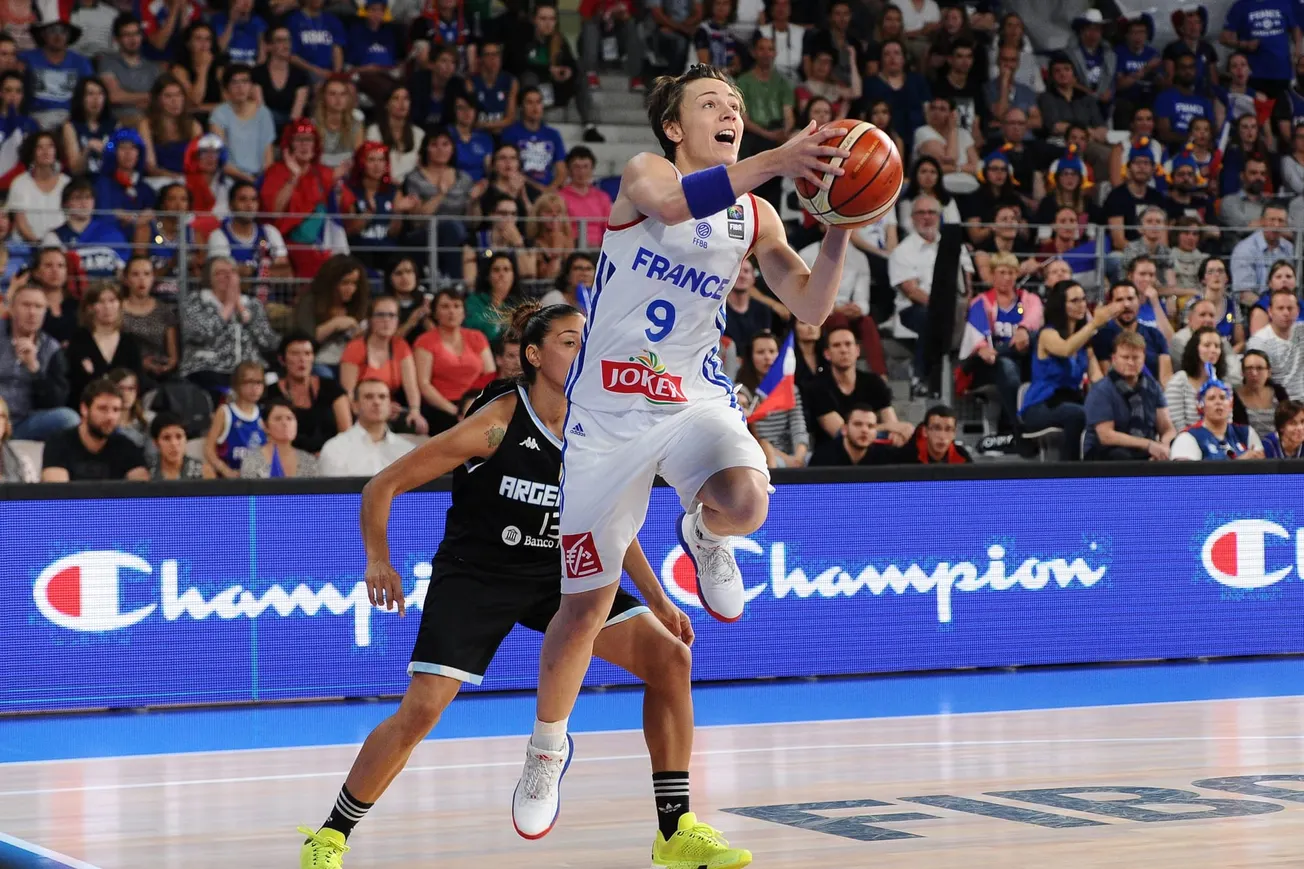Céline Dumerc intronisée ce mardi au Hall of Fame de la Fédération Internationale