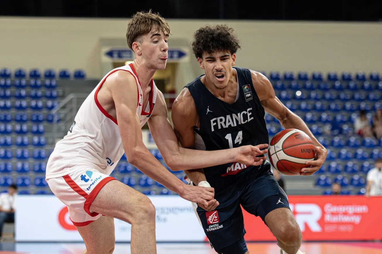 Tony Parker en stage en mai à Lyon avec l'équipe de France U17
