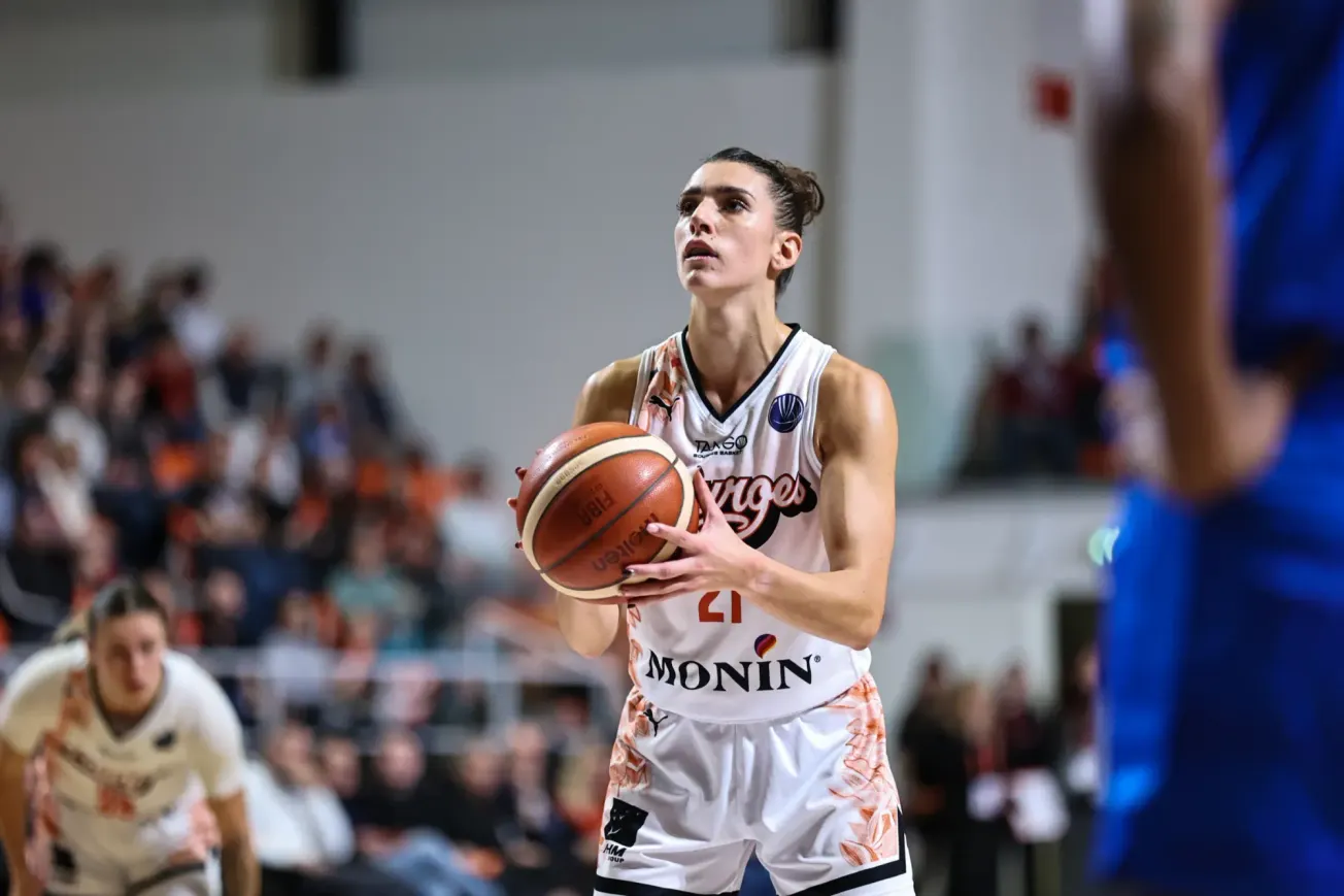 Bourges met le cap sur un 16e titre de champion de France