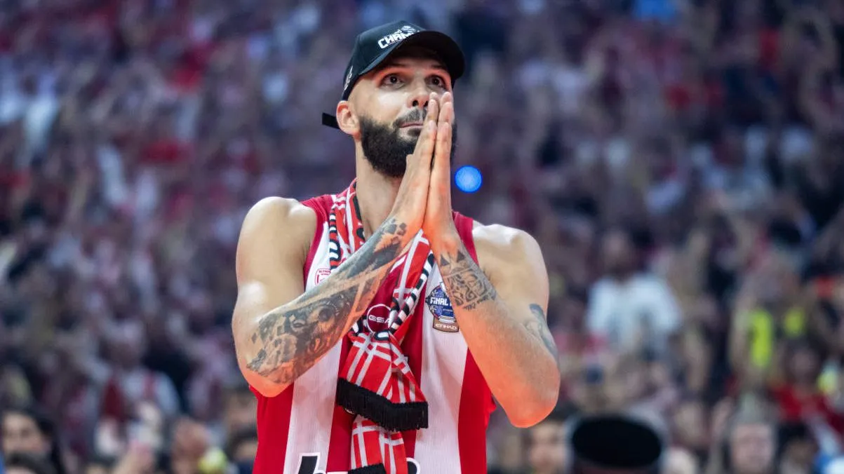 Le gymnase de Charenton portera désormais le nom d'Evan Fournier