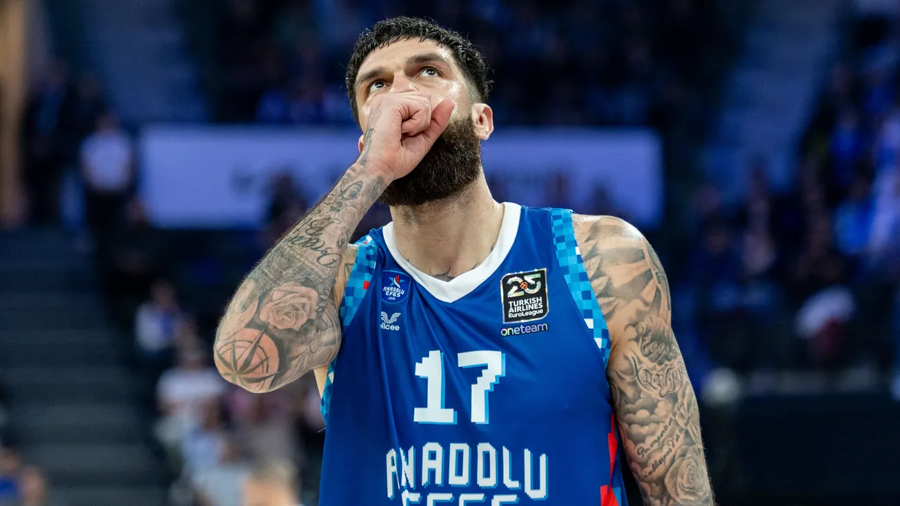 Fin d'aventure pour Vincent Poirier à l'Anadolu Efes
