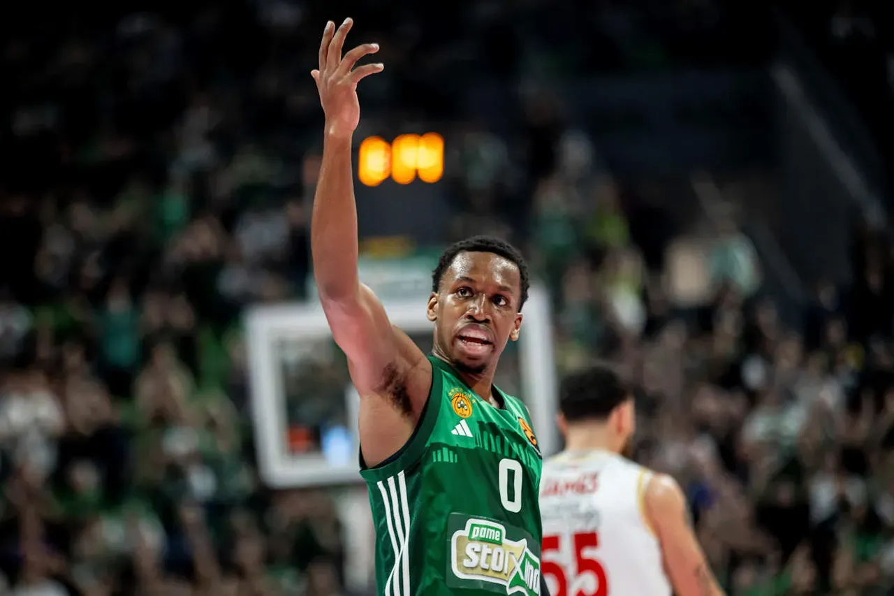 TJ Shorts officiellement libéré par le Panathinaïkos