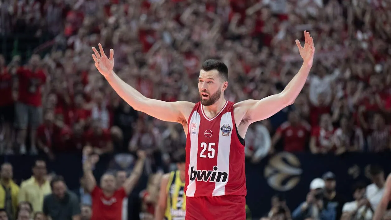 Vainqueur de l'Euroleague, Alec Peters signe à Milan