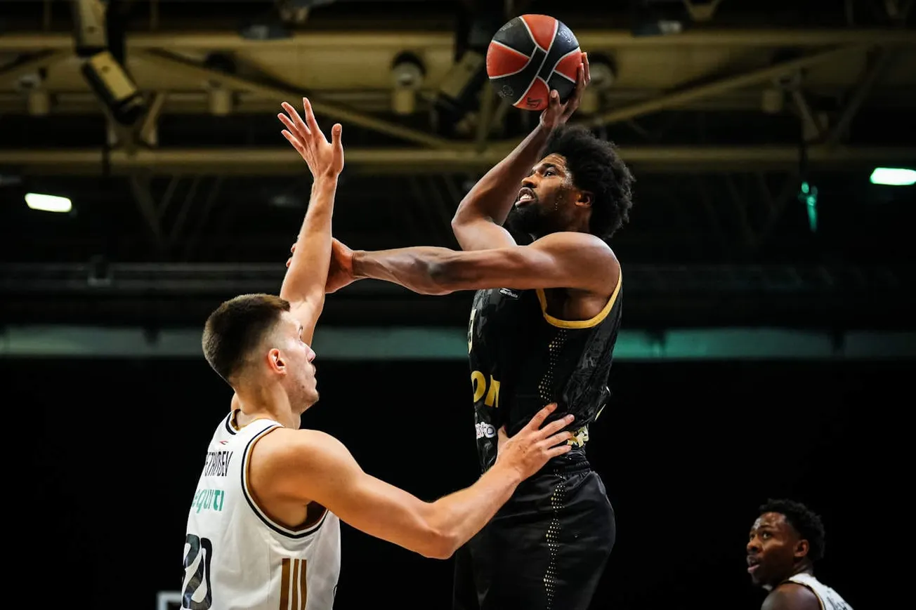 Kevarrius Hayes a signé au Partizan Belgrade, une compensation pour Monaco