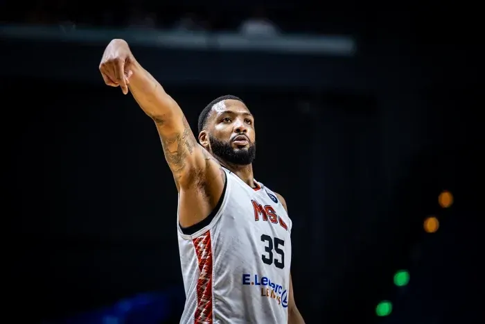 TaShawn Thomas fait durer le plaisir au Mans