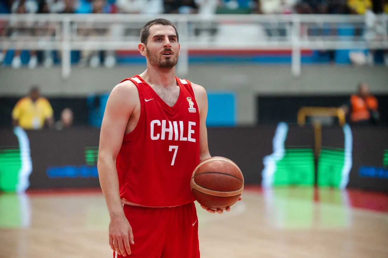 Vidéo : le Parisien Sebastian Herrera sauve le Chili dans les derniers instants