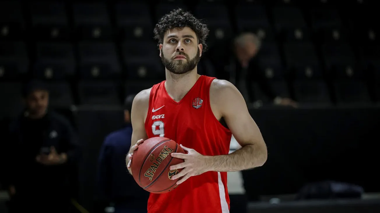 William McDowell-White quitte Bourg pour l'Italie