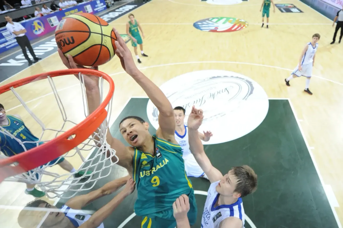 Ben Simmons remet un pied dans l'équipe d'Australie