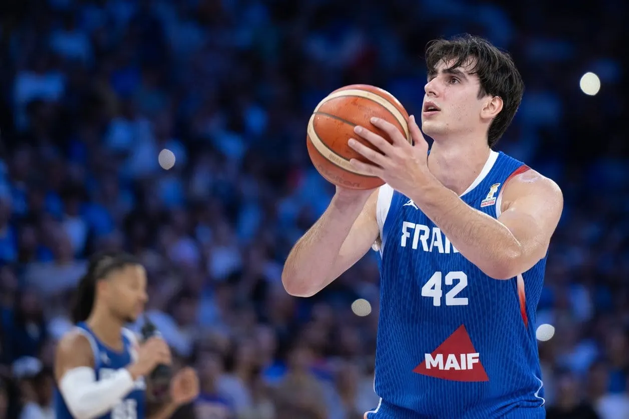 La France repousse la Suède dans le dernier quart-temps, la Coupe du monde est en vue