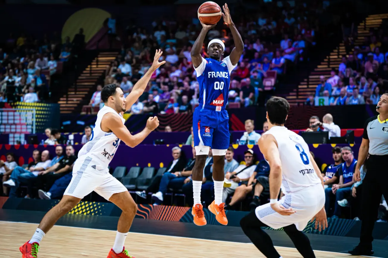 Où suivre gratuitement Serbie-France avec le duel Wembanyama-Jokic ?