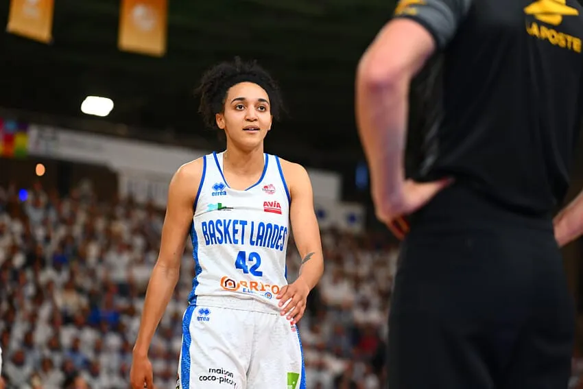 Leïla Lacan vers Fenerbahçe