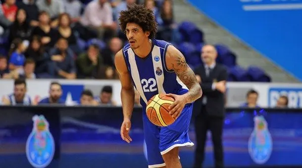 Un ancien joueur de Chartres et d’Avignon-Sorgues remporte le championnat du Portugal