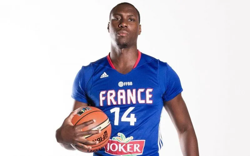 Ian Mahinmi et l’équipe de France: « la porte va rester grande ouverte »