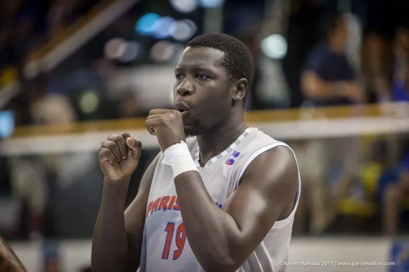 Jeep® ÉLITE : Landing Sané quitte Levallois