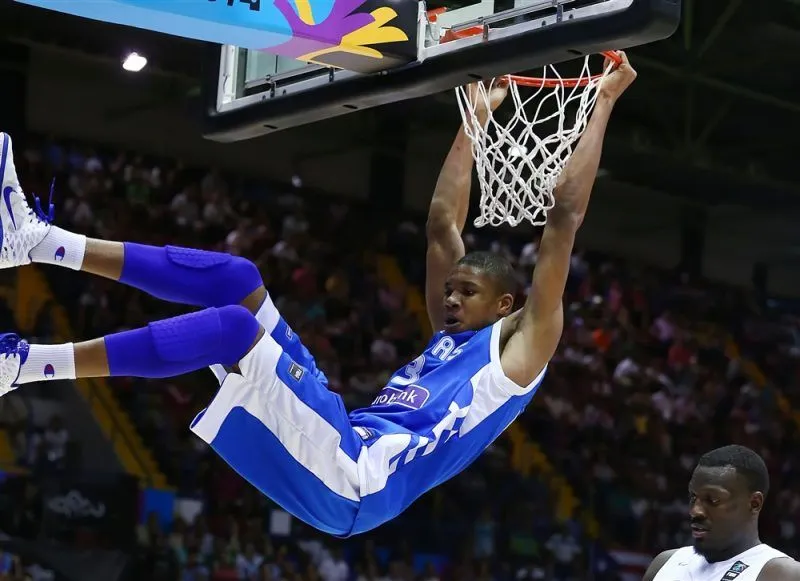 Giannis Antetokounmpo et l’équipe de Grèce : « Je veux jouer l’EuroBasket 2022 « 