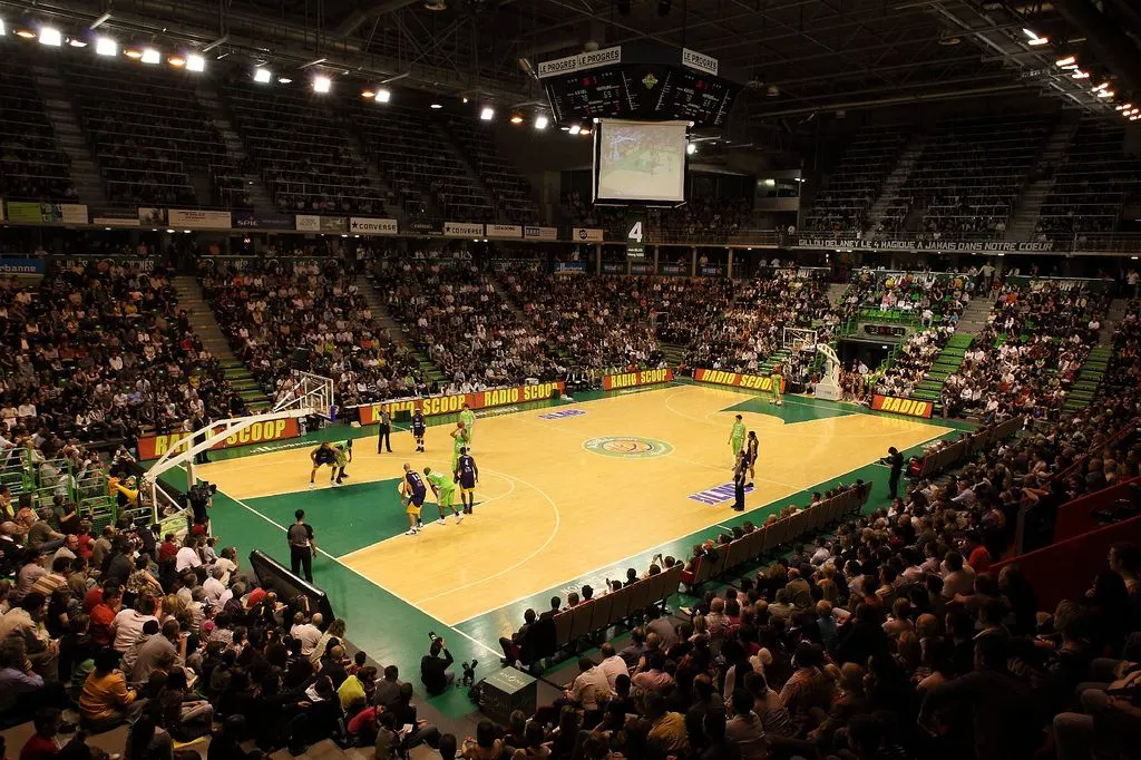 Vidéo rétro : le reportage de France 3 sur les 50 ans de l’ASVEL, en 1999