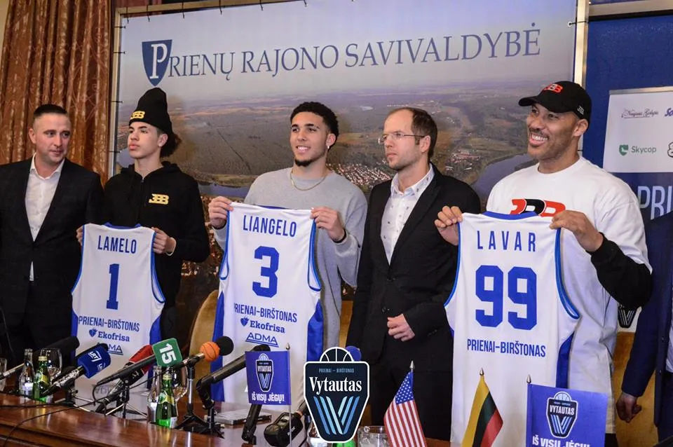 Russie : le Khimki Moscou pense à LiAngelo et LaMelo Ball