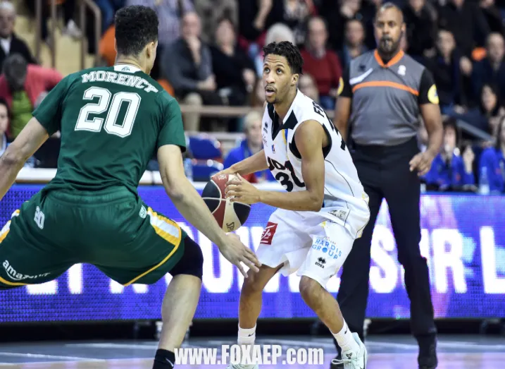 Dijon : l’agent de J.J. Frazier répond à Laurent Legname