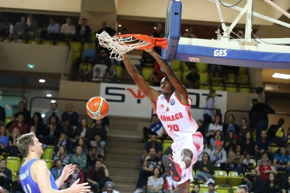 Pro B : Luc Loubaki (Monaco) en renfort à Lille