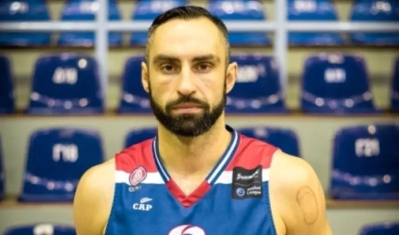 Grèce : Angelo Tsagarakis à l’Ionikos Le Pirée