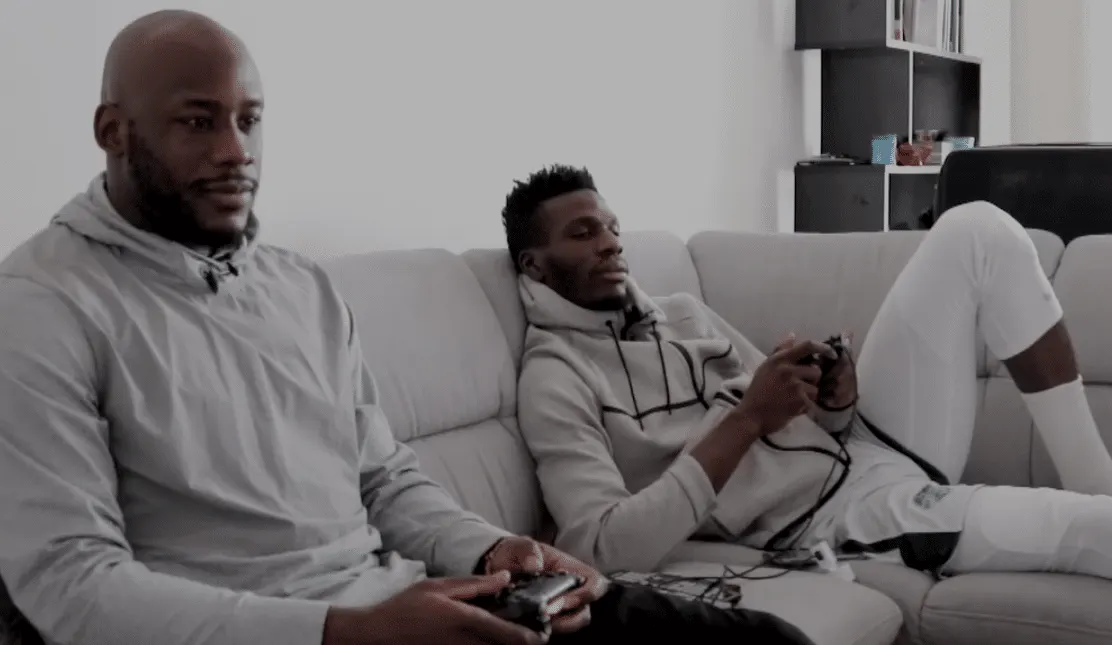 Vidéo : quand Lahaou Konaté et Johan Passave-Ducteil se défient à NBA2K