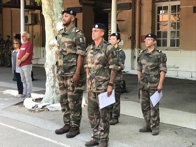 La photo du jour : Boris Diaw a reçu son béret de fusilier marin