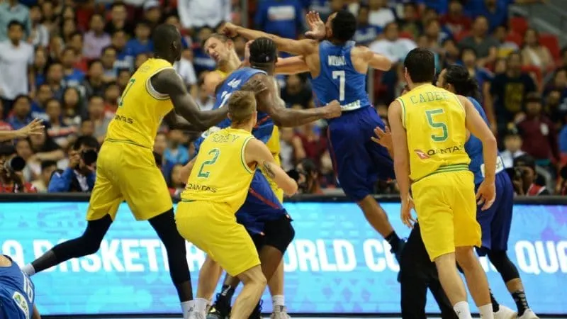 De lourdes sanctions après la gigantesque bagarre entre les Philippines et l’Australie