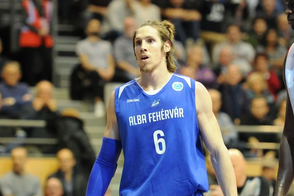 Jeep® ÉLITE : Akos Keller complète l’effectif de Pau