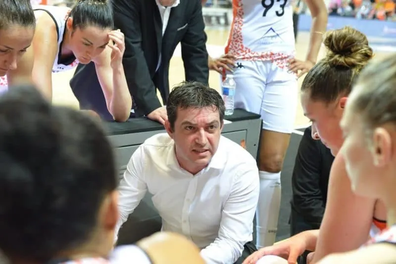 Ligue Féminine : Olivier Lafargue (Bourges) élu Entraîneur de l’Année