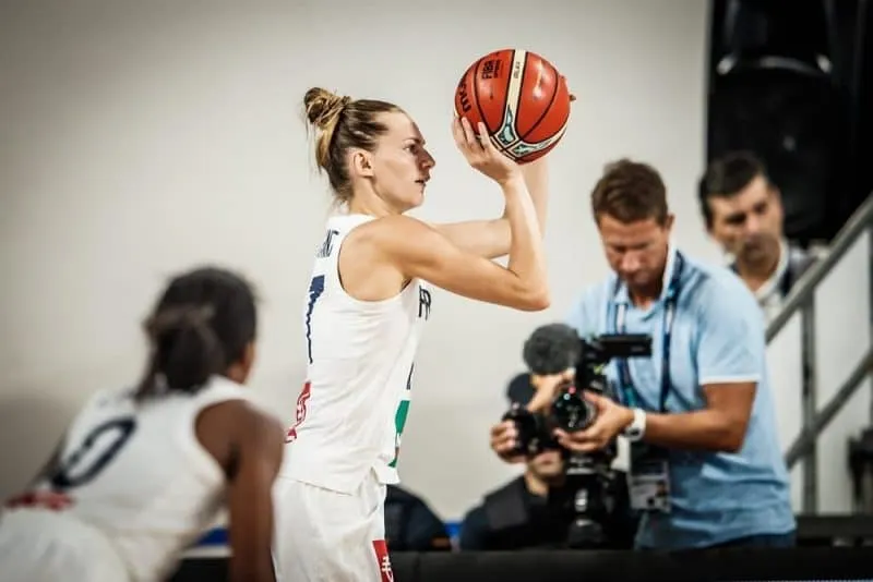 Vidéo: Les 19 points de Marine Johannès contre la Corée