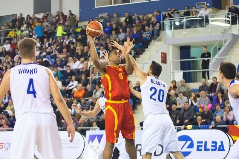 Le Mans: Richard Hendrix avec l’équipe de Macédoine pour les qualifications à l’Euro