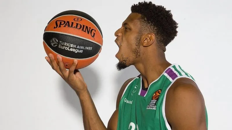 Italie: Le naturalisé Jeff Brooks devrait jouer avec l’équipe nationale en septembre