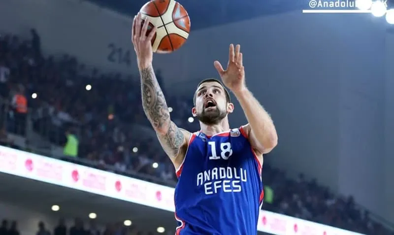 Turquie: 27 points pour Adrien Moerman (Anadolu Efes) contre Tofas Bursa