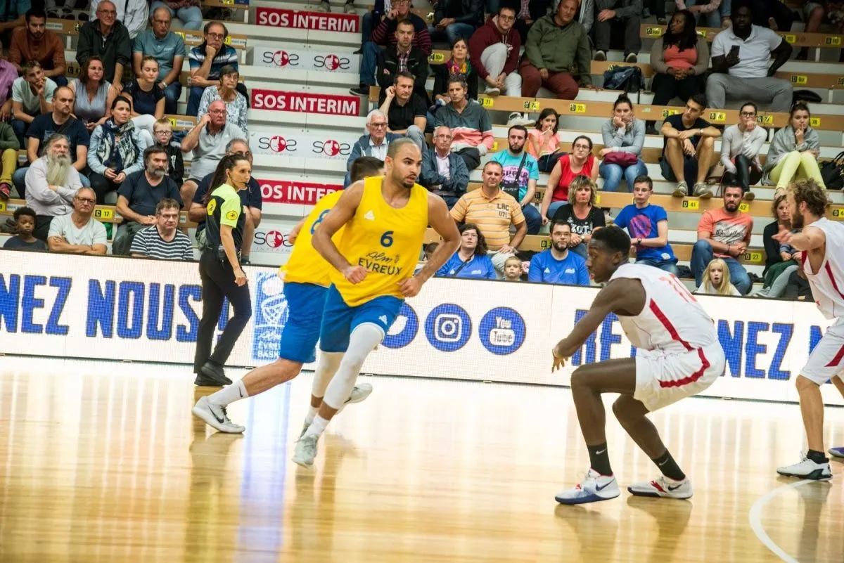 Guide Pro B 2018-19 – Evreux: A l’heure du juste choix