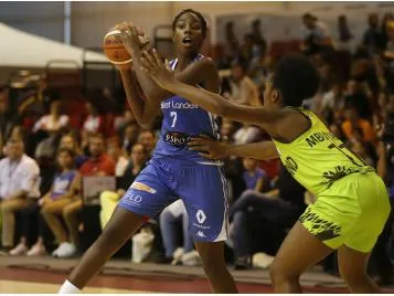Féminines: Les 12 Bleues pour France-Slovénie, première sélection pour Marie-Michelle Milapie