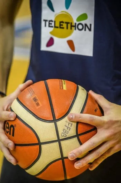 Les basketteurs, les équipes de France et des personnalités se mobilisent pour le Téléthon