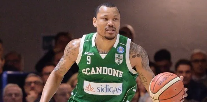 Pro B: Alex Acker va enfin pouvoir jouer avec Evreux