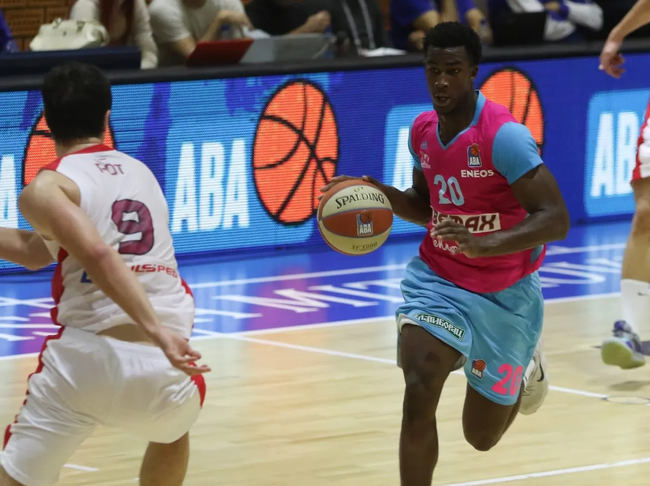 Les Français de l’étranger : Mokoka et Toupane en mode record